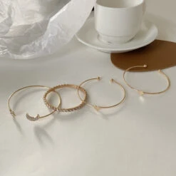 Bracelet Astral « Idylle » En Lune Et Étoile 13 Bracelet Astral « Idylle » En Lune Et Étoile -Moment Ici 0e697a98 a1d8 42b1 8434 b29a1917ead8