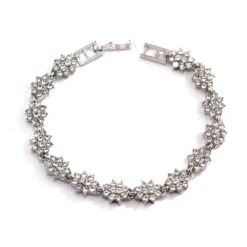 Bracelet Mandala « Romance » En Zircon 9 Bracelet Mandala « Romance » En Zircon -Moment Ici 319283be 4768 4884 8980 1f634dba8ca1 1