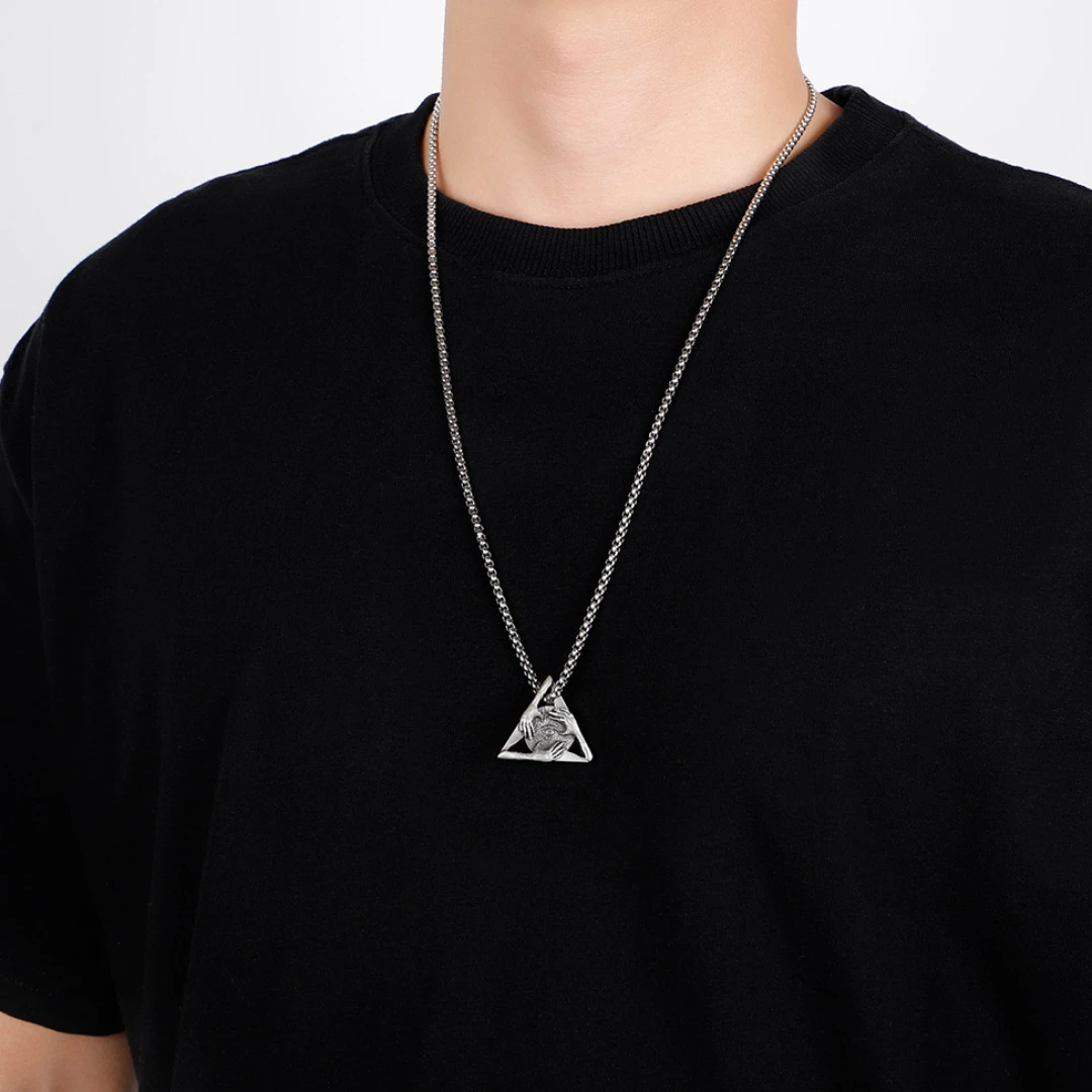 Collier Œil Oudjat – Clairvoyance Divine 4 Collier Œil Oudjat – Clairvoyance Divine – Image 2