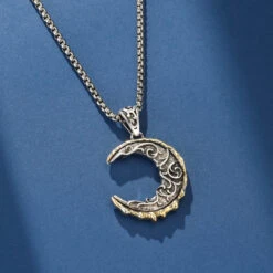 Collier Lune – Éclat Nocturne 15 Collier Lune – Éclat Nocturne -Moment Ici IMG 4360