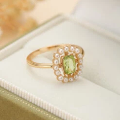Bague Péridot Et Perle – Élégance Carrée, Argent Plaqué Or -Moment Ici IMG 4862