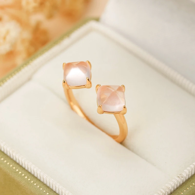 Bague Quartz Rose – Éclat Divin, Argent Plaqué Or 4 Bague Quartz Rose – Éclat Divin, Argent Plaqué Or – Image 2