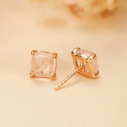 Boucles D’Oreilles Quartz Rose – Éclat Divin, Argent Plaqué Or -Moment Ici IMG 5119