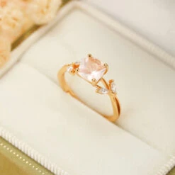 Bague Quartz Rose – Élégant Feuillu, Argent Plaqué Or