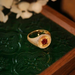 Bague Cornaline – Flamme Énergisante, Argent Plaqué Or -Moment Ici bague cornaline flamme energisante argent plaque or 2