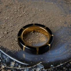 Bague Homme Obsidienne – Mystère, Argent Plaqué Or -Moment Ici bague homme obsidienne mystere argent plaque or 6