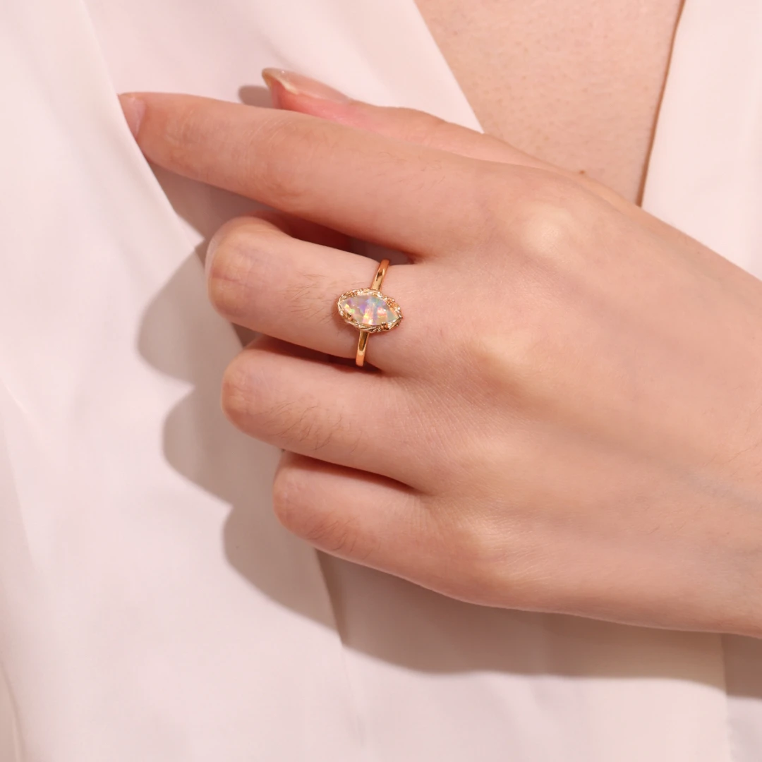 Bague Opale – Flamme Mystique, Argent Plaqué Or 4 Bague Opale – Flamme Mystique, Argent Plaqué Or – Image 2