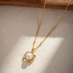 Collier Perle – Caresse Subtile, Argent Plaqué Or -Moment Ici bague perle rosee matinale argent plaque or 31