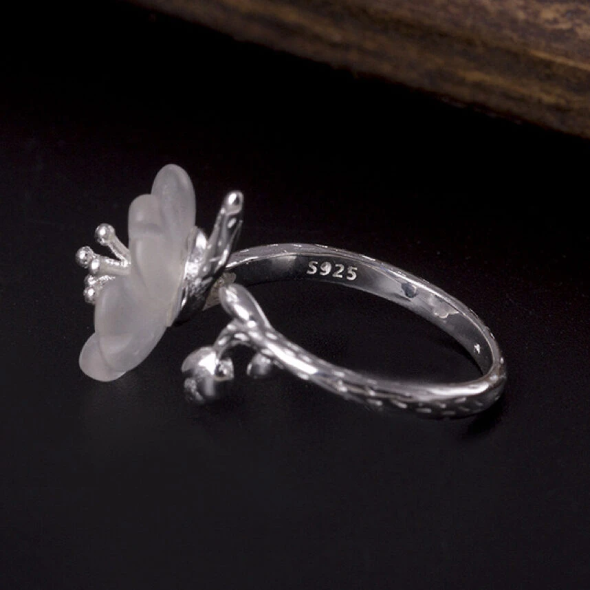 Bague Quartz Clair – Fleur De Tranquillité, Argent 7 Bague Quartz Clair – Fleur De Tranquillité, Argent – Image 5