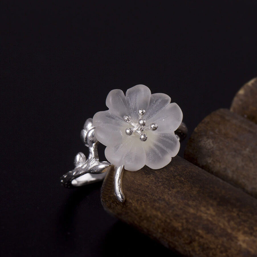 Bague Quartz Clair – Fleur De Tranquillité, Argent 4 Bague Quartz Clair – Fleur De Tranquillité, Argent – Image 2