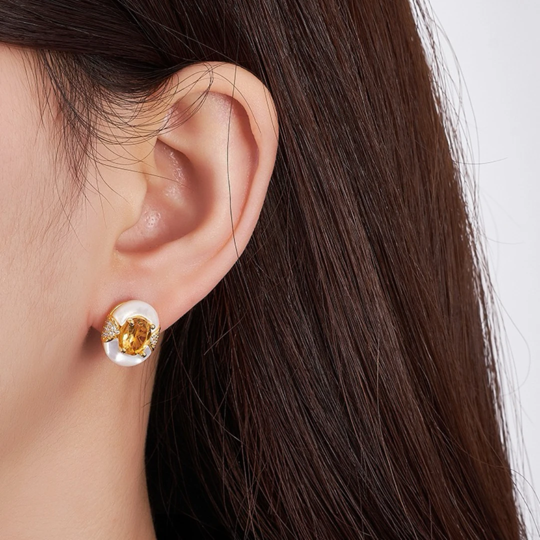 Boucles D’Oreilles Citrine Et Nacre – Énergie D’Abondance, Argent Plaqué Or 4 Boucles D’Oreilles Citrine Et Nacre – Énergie D’Abondance, Argent Plaqué Or – Image 2