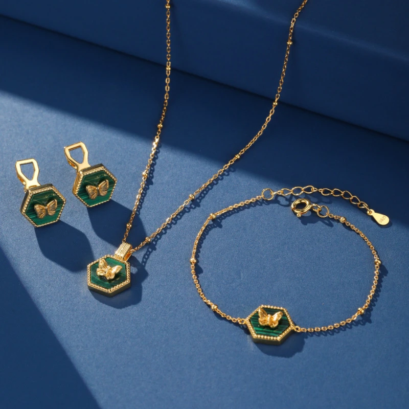 Boucles D’Oreilles Malachite – Élégance Papillon, Argent Plaqué Or 9 Boucles D’Oreilles Malachite – Élégance Papillon, Argent Plaqué Or – Image 7