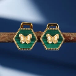 Boucles D’Oreilles Malachite – Élégance Papillon, Argent Plaqué Or