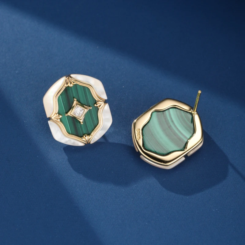 Boucles D’Oreilles Malachite Et Nacre – Astres En Verdures, Argent Plaqué Or 9 Boucles D’Oreilles Malachite Et Nacre – Astres En Verdures, Argent Plaqué Or – Image 7