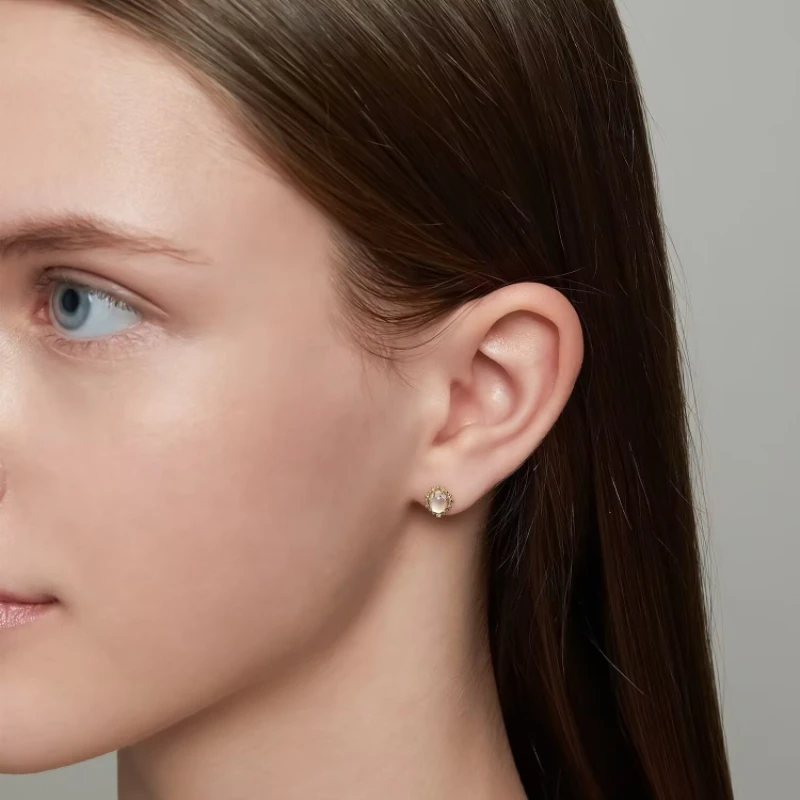 Boucles D’Oreilles Pierre De Lune – Élégance Lustrée, Argent Plaqué Or 4 Boucles D’Oreilles Pierre De Lune – Élégance Lustrée, Argent Plaqué Or – Image 2