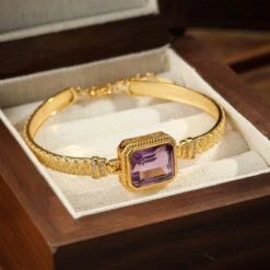 Bracelet Améthyste – Carré Violet, Argent Plaqué Or 13 Bracelet Améthyste – Carré Violet, Argent Plaqué Or -Moment Ici bracelet amethyste carre violet argent plaque or 2