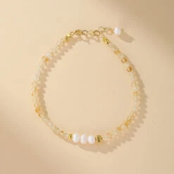 Bracelet Citrine Et Perle – Douceur Dorée 12 Bracelet Citrine Et Perle – Douceur Dorée -Moment Ici bracelet citrine et perle douceur doree 4