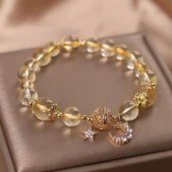 Bracelet Citrine Lune Et Étoile – Rêveur -Moment Ici bracelet citrine lune et etoile reveur 5