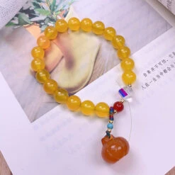 Bracelet « Clarté » En Agate Et Lotus -Moment Ici bracelet clarte en agate et lotus 2