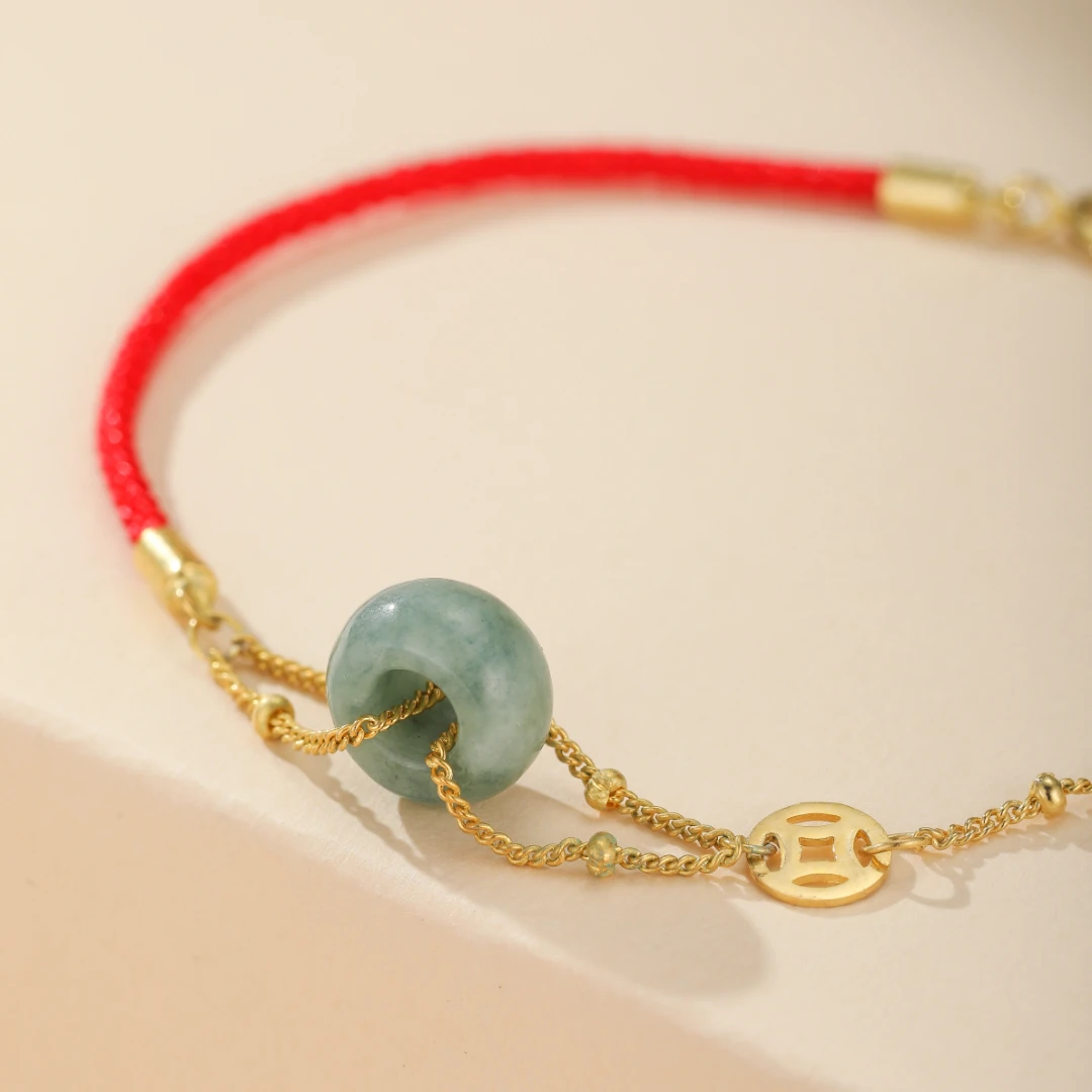 Bracelet Cordon Rouge Et Jade – Énergie Ancestrale, Argent Plaqué Or 6 Bracelet Cordon Rouge Et Jade – Énergie Ancestrale, Argent Plaqué Or – Image 4