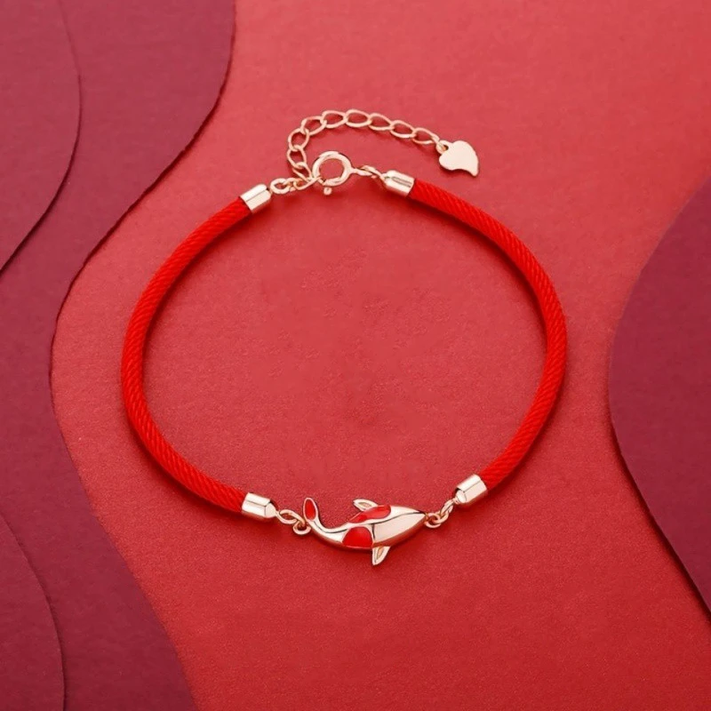 Bracelet Fil Rouge ‘Bonheur’ Avec Carpe Koï 3 Bracelet Fil Rouge ‘Bonheur’ Avec Carpe Koï
