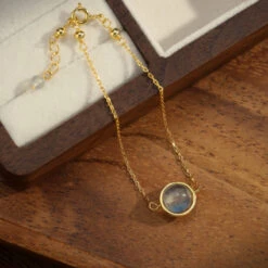 Bracelet Labradorite – Mystère, Argent Plaqué Or 12 Bracelet Labradorite – Mystère, Argent Plaqué Or -Moment Ici bracelet labradorite mystere argent plaque or 6