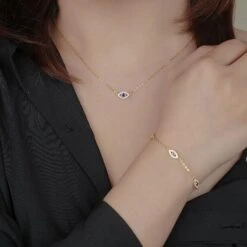 Bracelet Mauvais Œil – Bouclier D’Énergie, Argent Plaqué Or 12 Bracelet Mauvais Œil – Bouclier D’Énergie, Argent Plaqué Or -Moment Ici bracelet mauvais oeil bouclier d energie argent plaque or