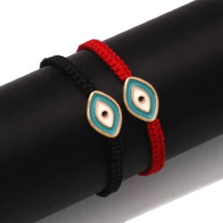 Bracelet Mauvais Œil « Force Spirituelle » En Fil Rouge -Moment Ici bracelet mauvais oeil force spirituelle en fil rouge 5