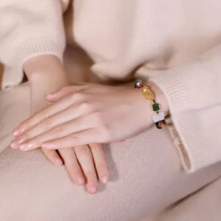 Bracelet Pi Xiu En Jade Et Perle De Tahiti – Fortune, Or 13 Bracelet Pi Xiu En Jade Et Perle De Tahiti – Fortune, Or -Moment Ici bracelet pi xiu fortune en perle jade et or pur 999 5