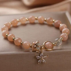 Bracelet Pierre De Soleil Et Labradorite – Couronne Fleurie -Moment Ici bracelet pierre de soleil et labradorite couronne fleurie 4