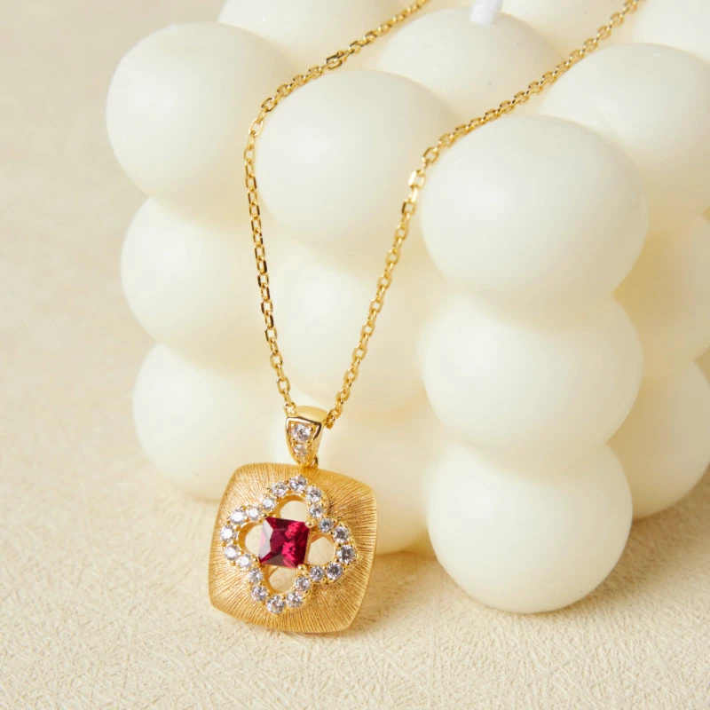 Collier Cornaline – Chance Florale, Argent Plaqué Or 5 Collier Cornaline – Chance Florale, Argent Plaqué Or – Image 3