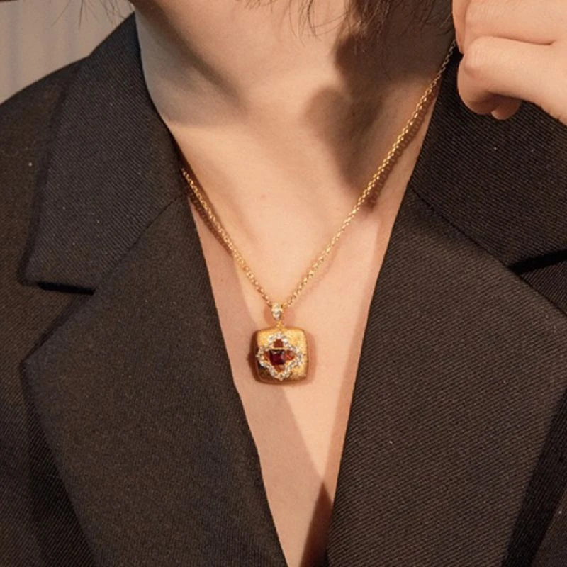 Collier Cornaline – Chance Florale, Argent Plaqué Or 4 Collier Cornaline – Chance Florale, Argent Plaqué Or – Image 2