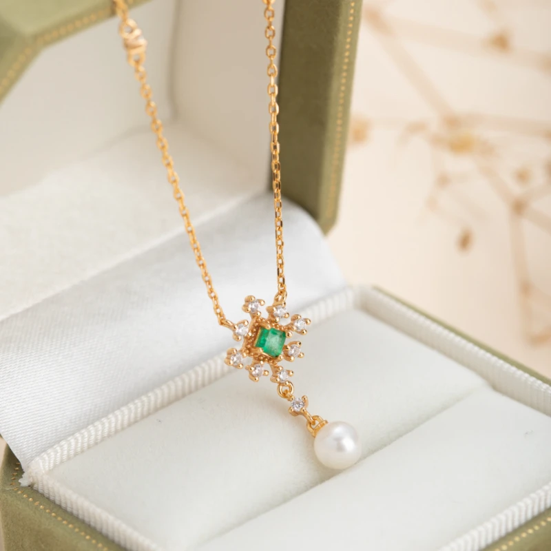 Collier Émeraude Et Perle – Étoile Divine, Argent Plaqué Or 3 Collier Émeraude Et Perle – Étoile Divine, Argent Plaqué Or