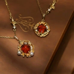 Collier Grenat – Jardin Enchanté, Argent Plaqué Or -Moment Ici collier grenat jardin enchante argent plaque or 5