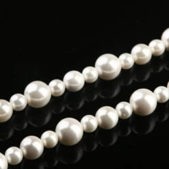 Collier Homme Nacre – Élégance Distinctive -Moment Ici collier homme nacre elegance distinctive