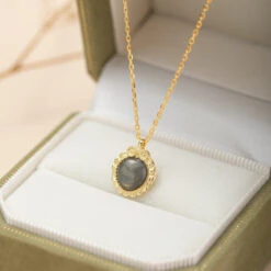 Collier Labradorite – Sagesse Antique, Argent Plaqué Or