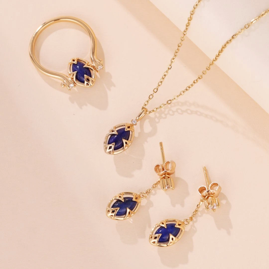 Boucles D’Oreilles Lapis Lazuli Et Quartz Clair – Étoile Du Matin, Argent Plaqué Or 9 Boucles D’Oreilles Lapis Lazuli Et Quartz Clair – Étoile Du Matin, Argent Plaqué Or – Image 7