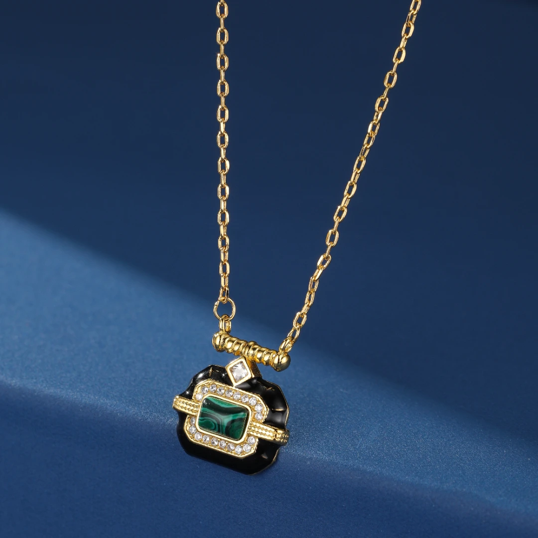 Collier Malachite – Éveil De Confiance 5 Collier Malachite – Éveil De Confiance – Image 3