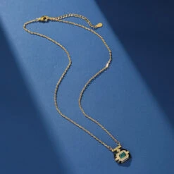 Collier Malachite – Éveil De Confiance 13 Collier Malachite – Éveil De Confiance -Moment Ici collier malachite eveil de confiance