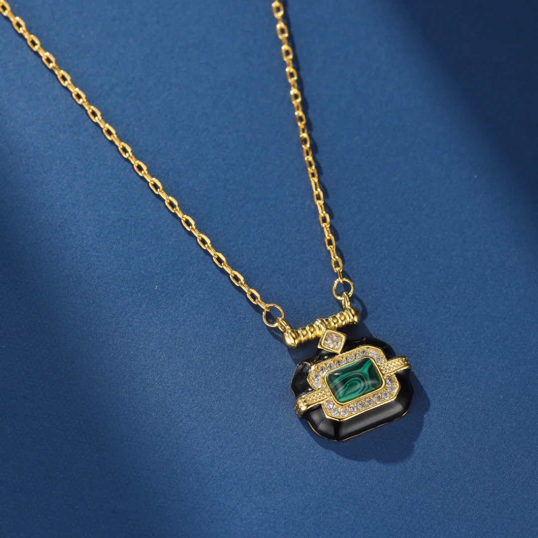 Collier Malachite – Éveil De Confiance 6 Collier Malachite – Éveil De Confiance – Image 4