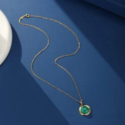 Collier Malachite – Harmonie Verte, Argent Plaqué Or 13 Collier Malachite – Harmonie Verte, Argent Plaqué Or -Moment Ici collier malachite harmonie verte argent plaque or 3