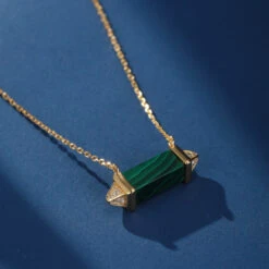 Collier Malachite – Souffle De Sérénité, Argent Plaqué Or 13 Collier Malachite – Souffle De Sérénité, Argent Plaqué Or -Moment Ici collier malachite souffle de serenite argent plaque or 6
