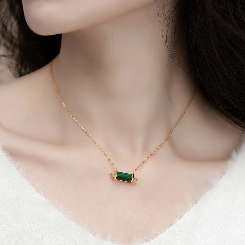 Collier Malachite – Souffle De Sérénité, Argent Plaqué Or 4 Collier Malachite – Souffle De Sérénité, Argent Plaqué Or – Image 2