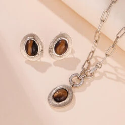 Boucles D’Oreilles Œil De Tigre – Harmonie Naturelle 16 Boucles D’Oreilles Œil De Tigre – Harmonie Naturelle -Moment Ici collier oeil de tigre harmonie naturelle 1