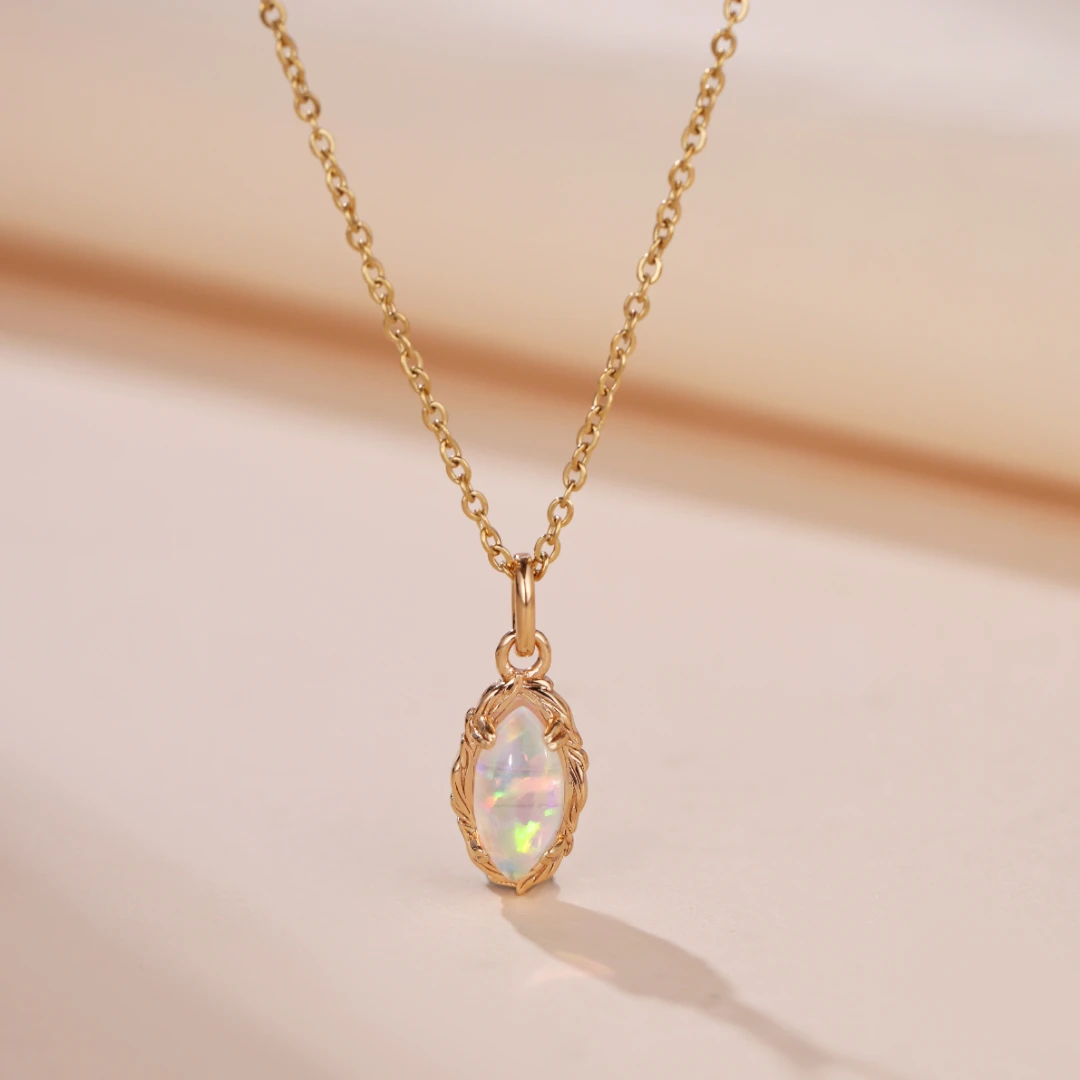 Collier Opale – Flamme Mystique, Argent Plaqué Or 3 Collier Opale – Flamme Mystique, Argent Plaqué Or