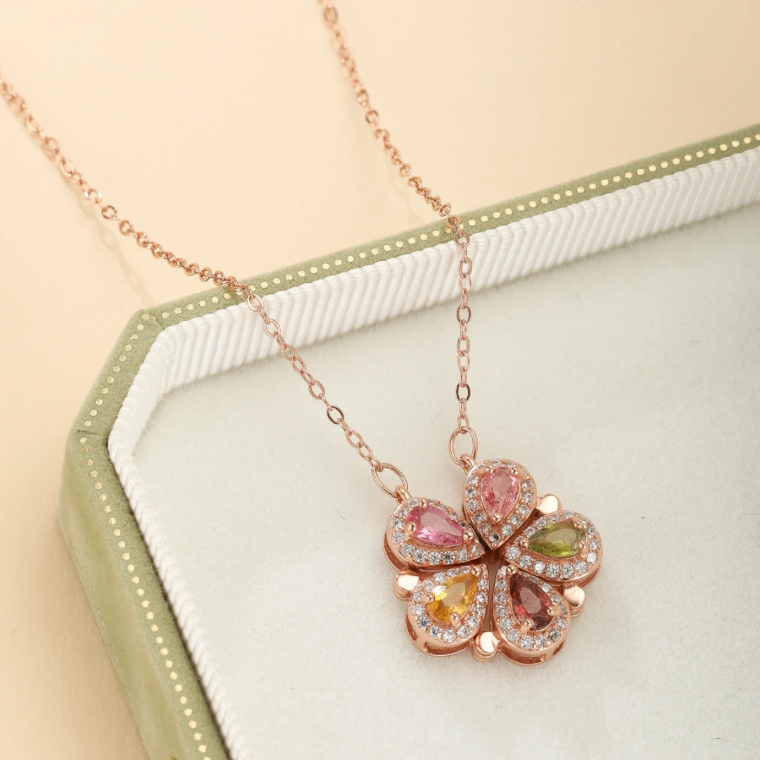 Collier Trèfle Tourmaline – Chance Éclatante, Argent Plaqué Or 5 Collier Trèfle Tourmaline – Chance Éclatante, Argent Plaqué Or – Image 3