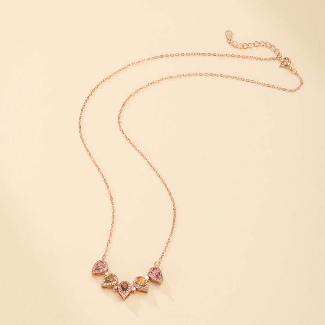 Collier Trèfle Tourmaline – Chance Éclatante, Argent Plaqué Or 6 Collier Trèfle Tourmaline – Chance Éclatante, Argent Plaqué Or – Image 4