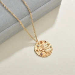 Collier Zodiaque – Constellation Dorée, Plaqué Or -Moment Ici collier zodiaque constellation doree plaque or