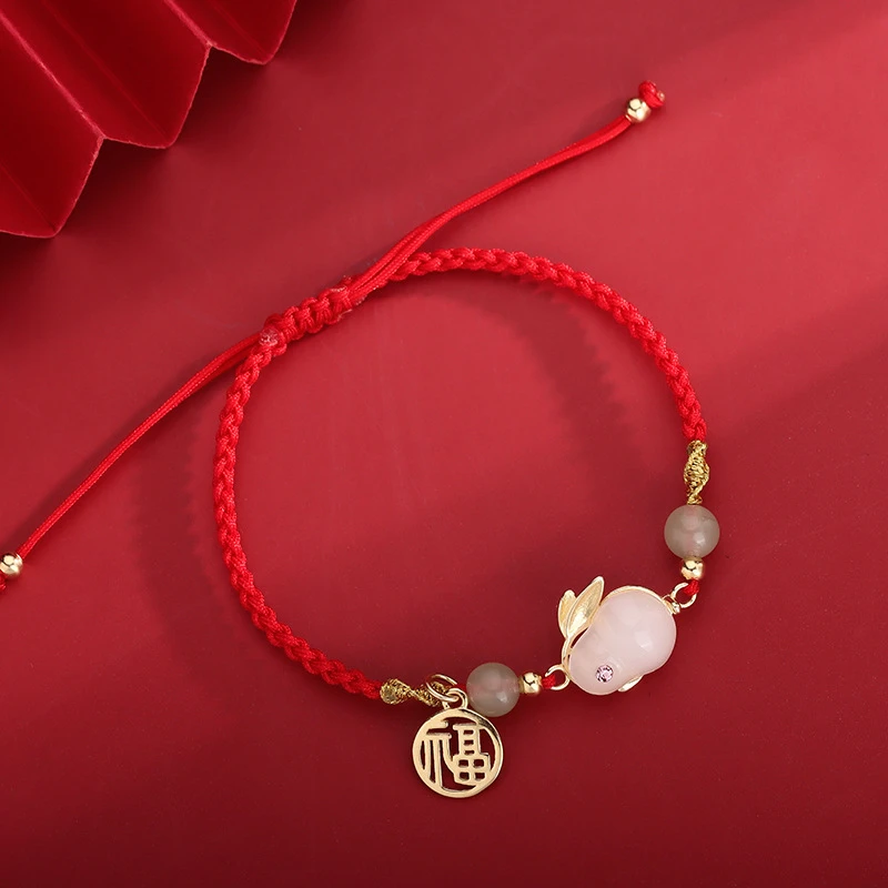 Bracelet Lapin En Jade – Porte Bonheur, Plaqué Or Et Fil Rouge 6 Bracelet Lapin En Jade – Porte Bonheur, Plaqué Or Et Fil Rouge – Image 4